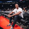 NBA宣传大使科林斯接受脑瘤治疗 6月刚与男友完婚